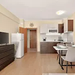 Apartment Danili нов двустаен с басейн и паркомясто в гр